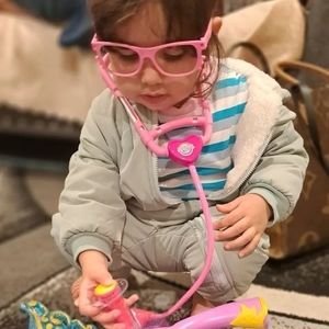 Meet your Posher, Aya